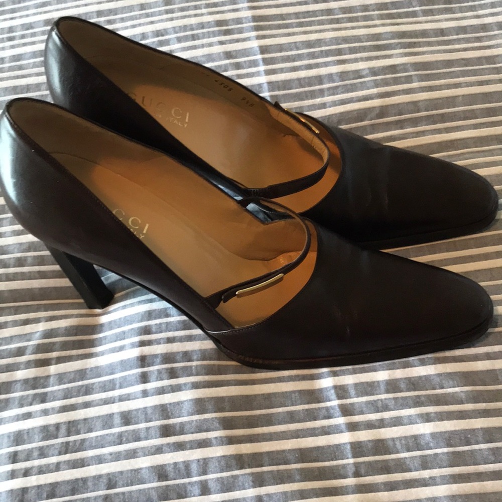 Gucci brown pumps size 9 1/2 B
